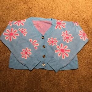 Shein crop V-neck cardigan size M very SpongeBoby